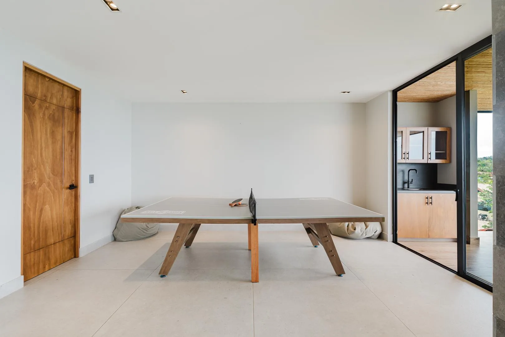 MA-22 — Contemporary Ocean-View Villa