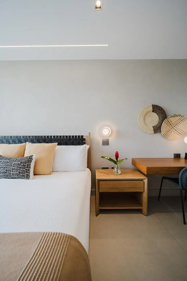 MA-22 — Contemporary Ocean-View Villa