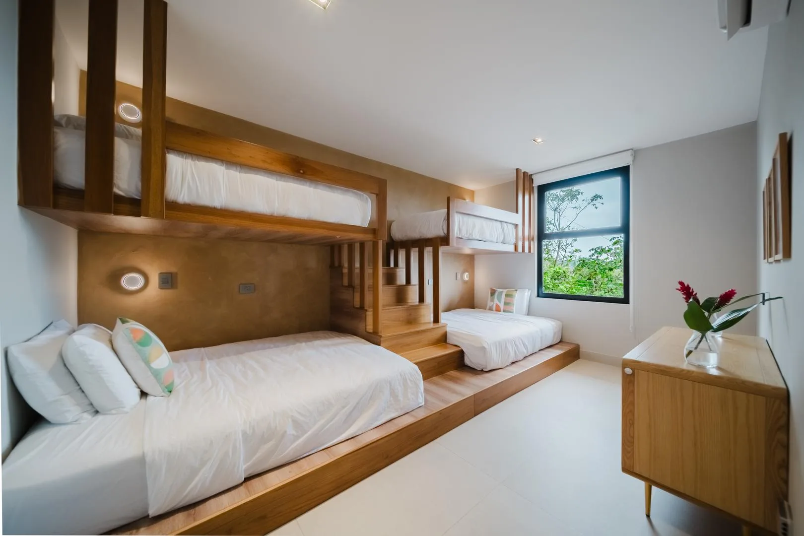 MA-22 — Contemporary Ocean-View Villa