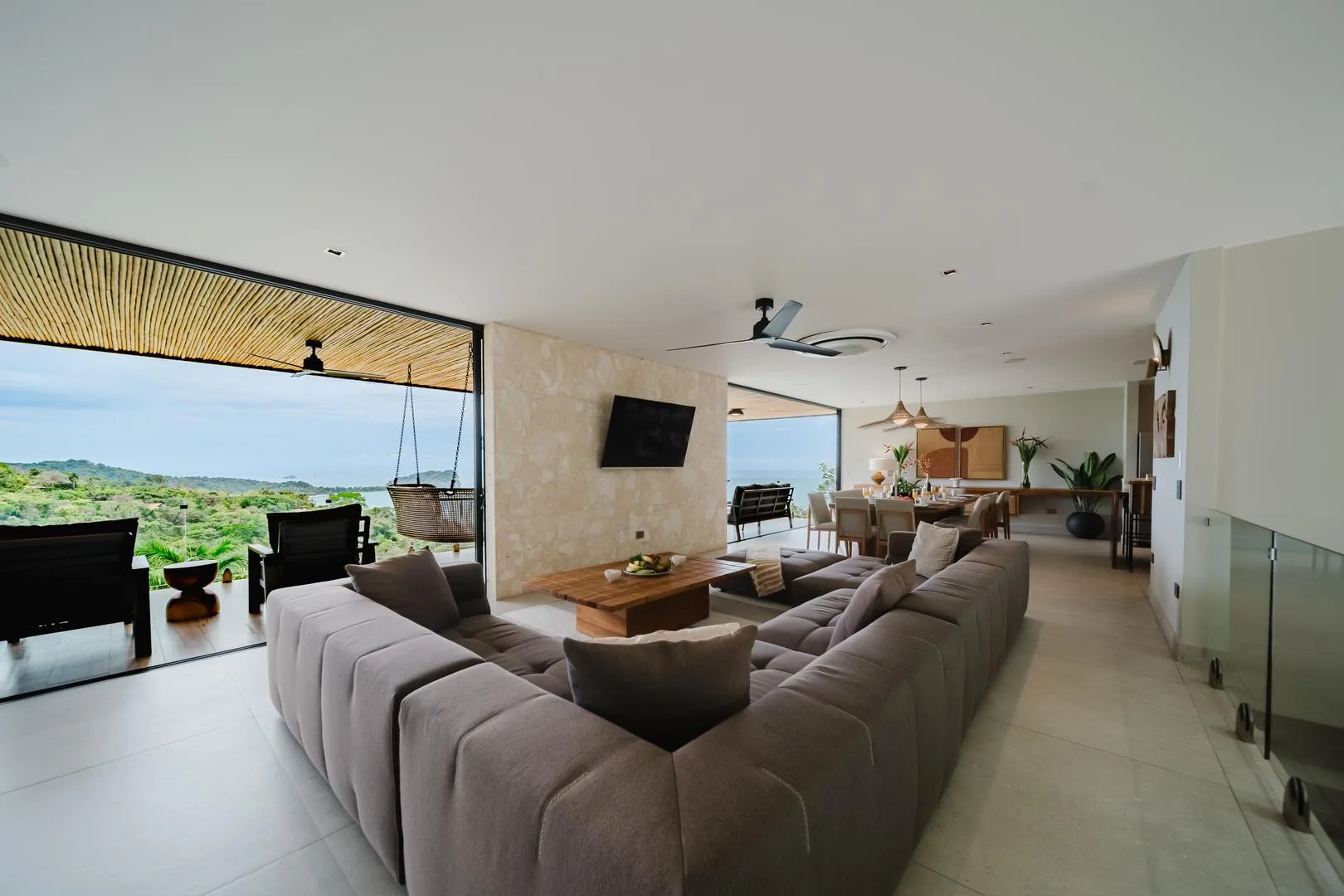 MA-22 — Contemporary Ocean-View Villa