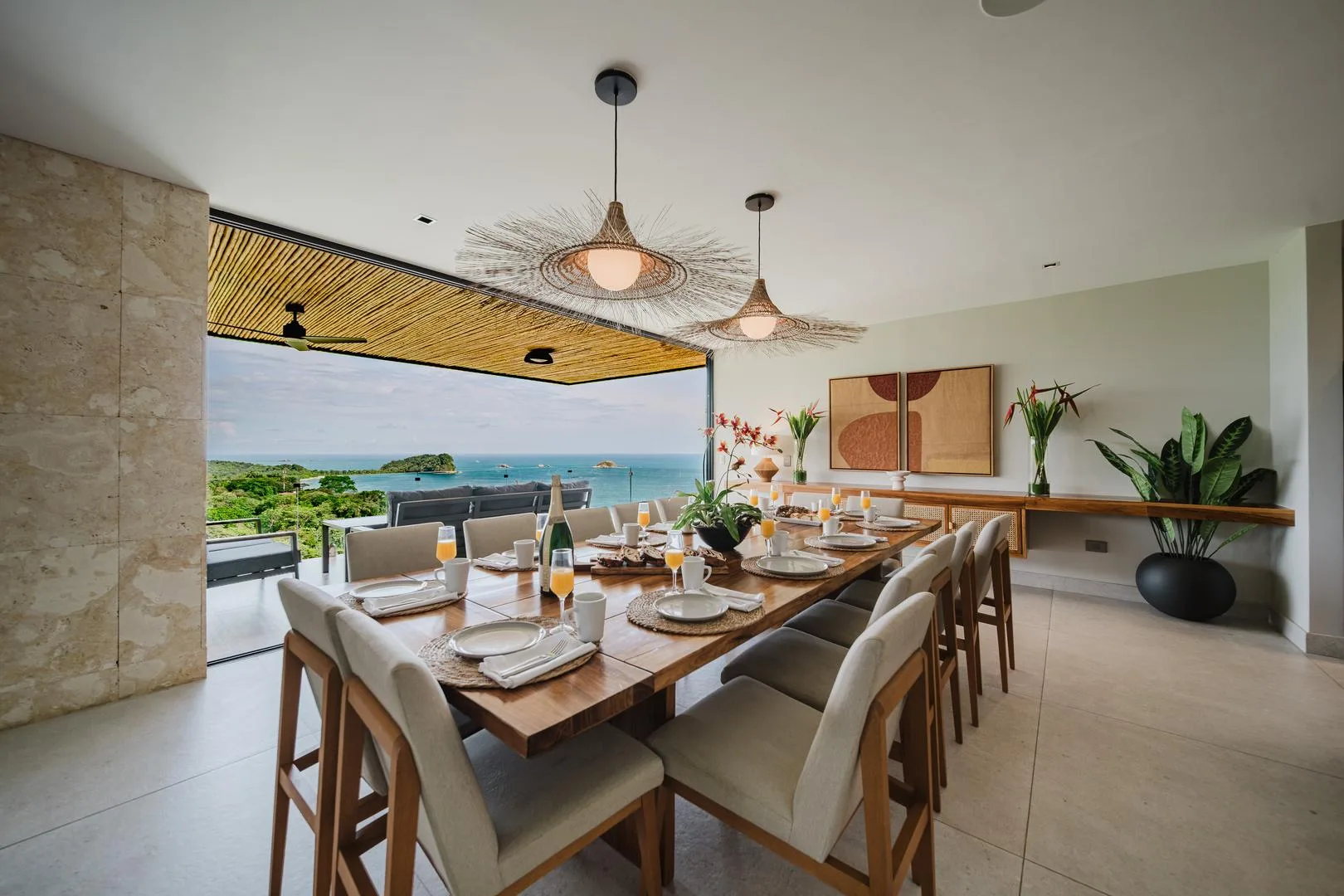 MA-22 — Contemporary Ocean-View Villa