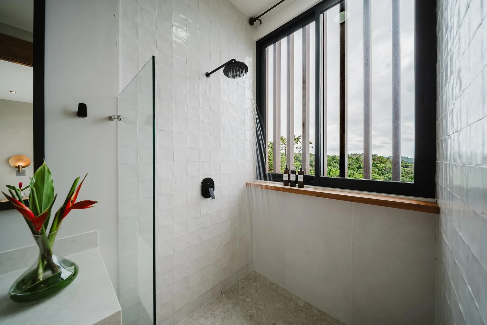 MA-22 — Contemporary Ocean-View Villa
