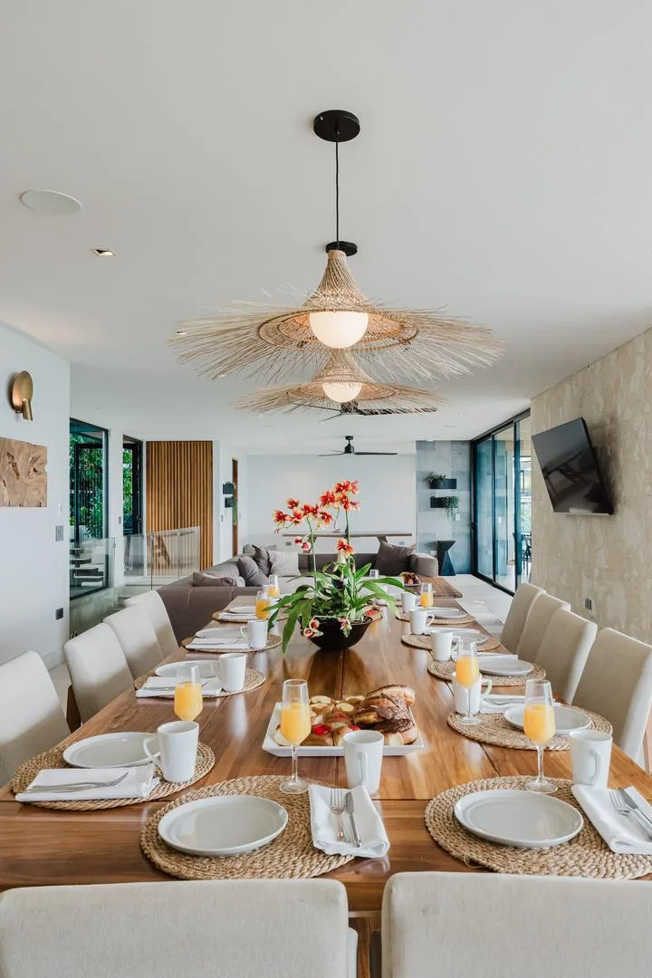 MA-22 — Contemporary Ocean-View Villa