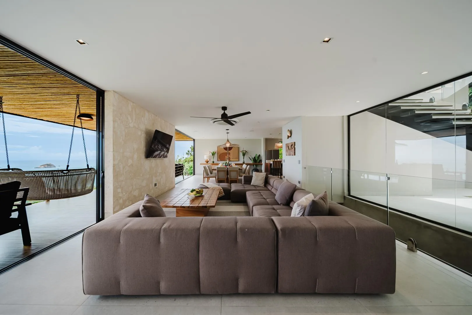 MA-22 — Contemporary Ocean-View Villa