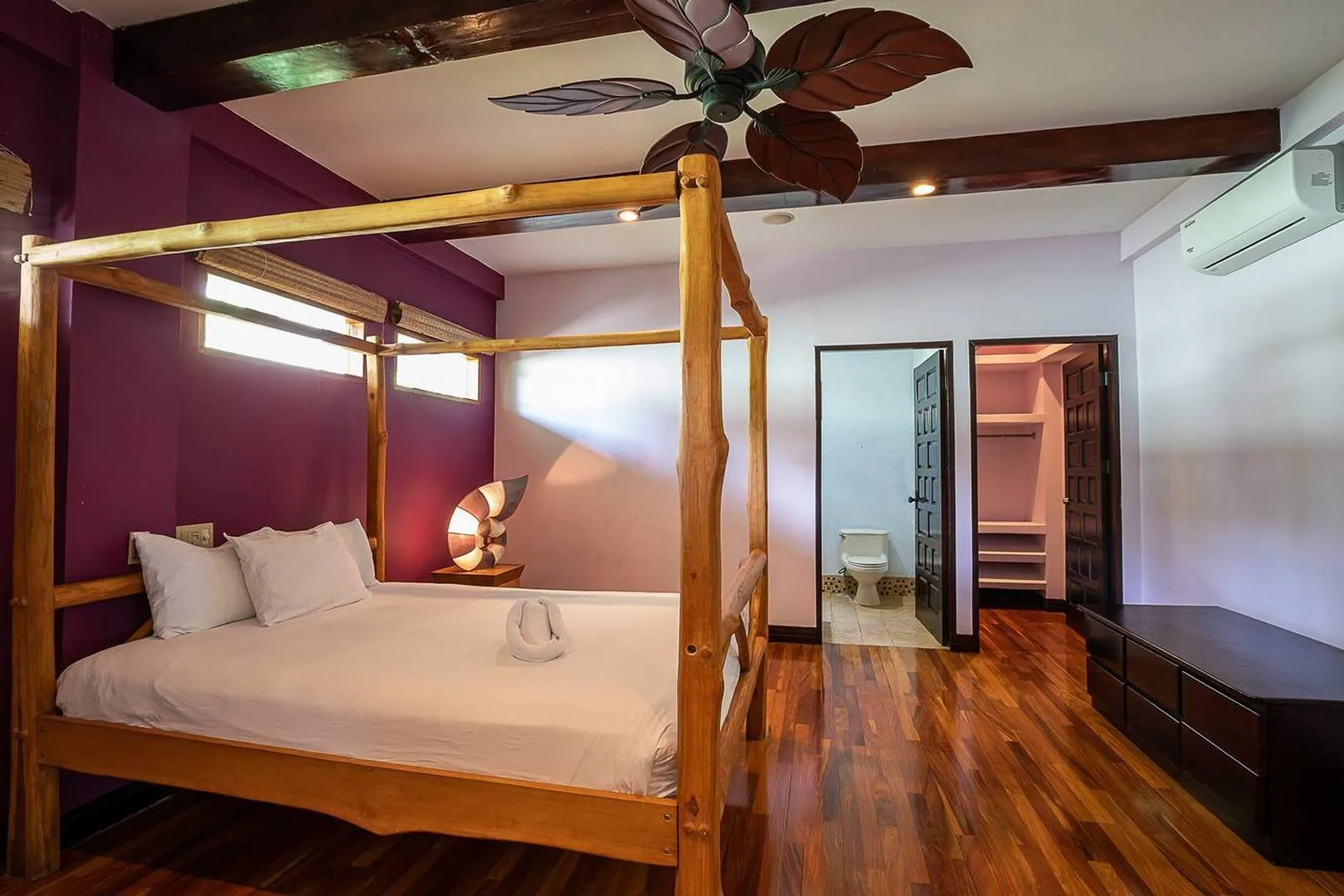 MA-35 — Spacious Home with Large Pool in Tropical Jungle Setting