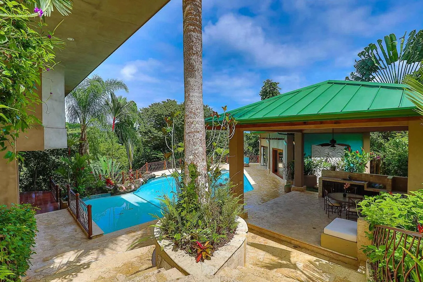 MA-35 — Spacious Home with Large Pool in Tropical Jungle Setting