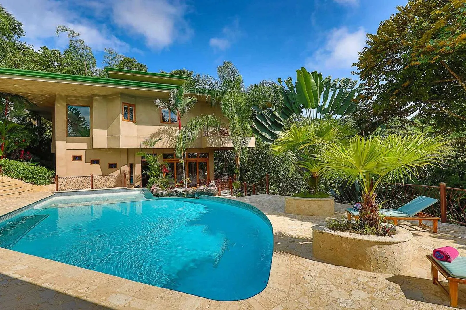 MA-35 — Spacious Home with Large Pool in Tropical Jungle Setting