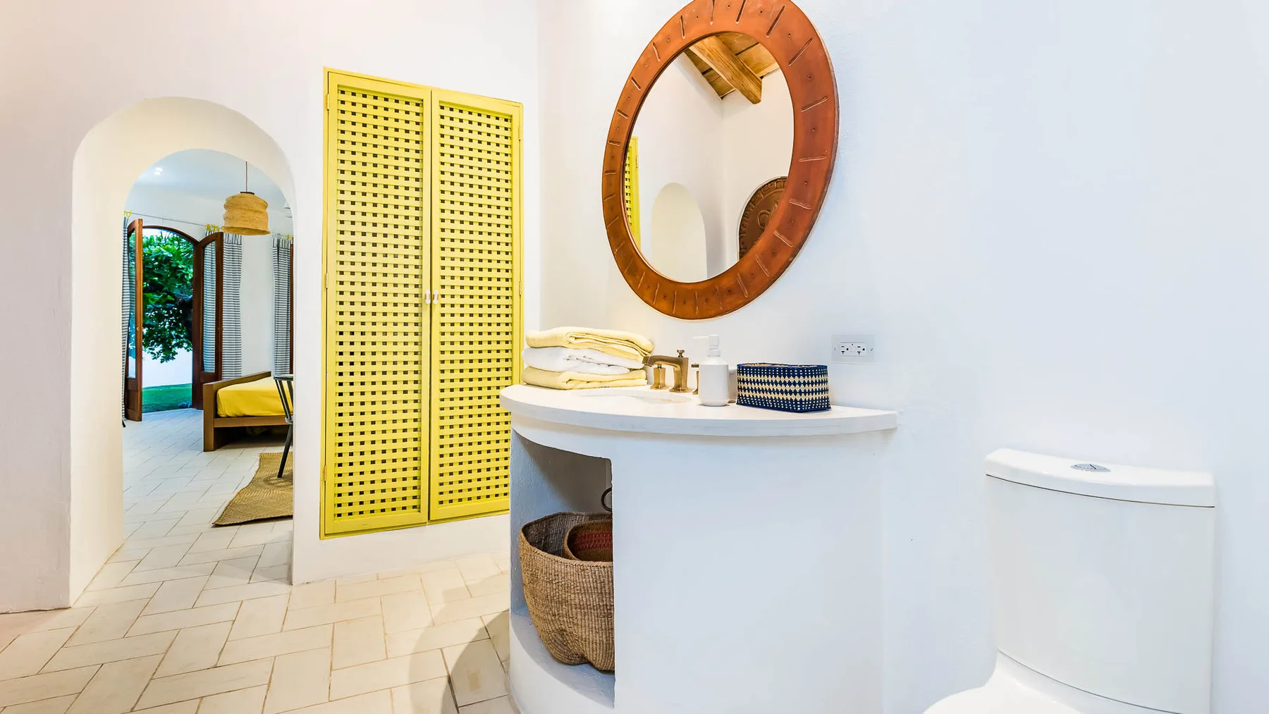 FL-12 — Playa Flamingo Beach Front Family Vacation Rental