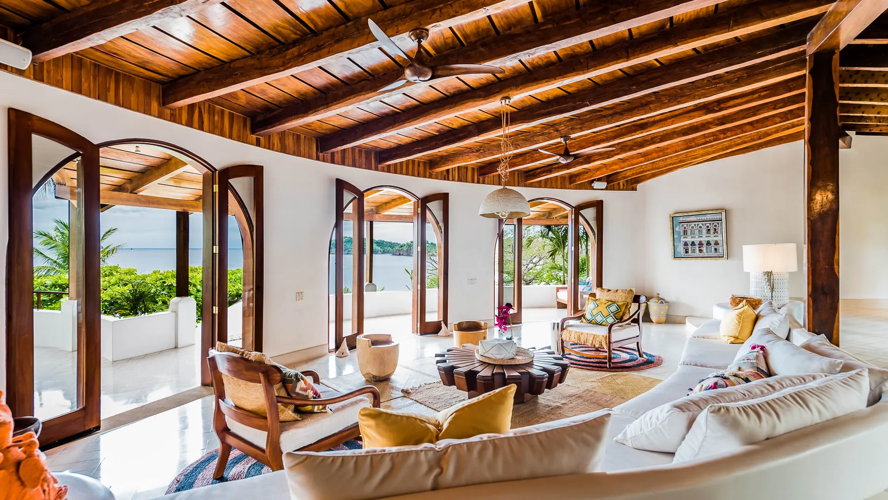 FL-12 — Playa Flamingo Beach Front Family Vacation Rental