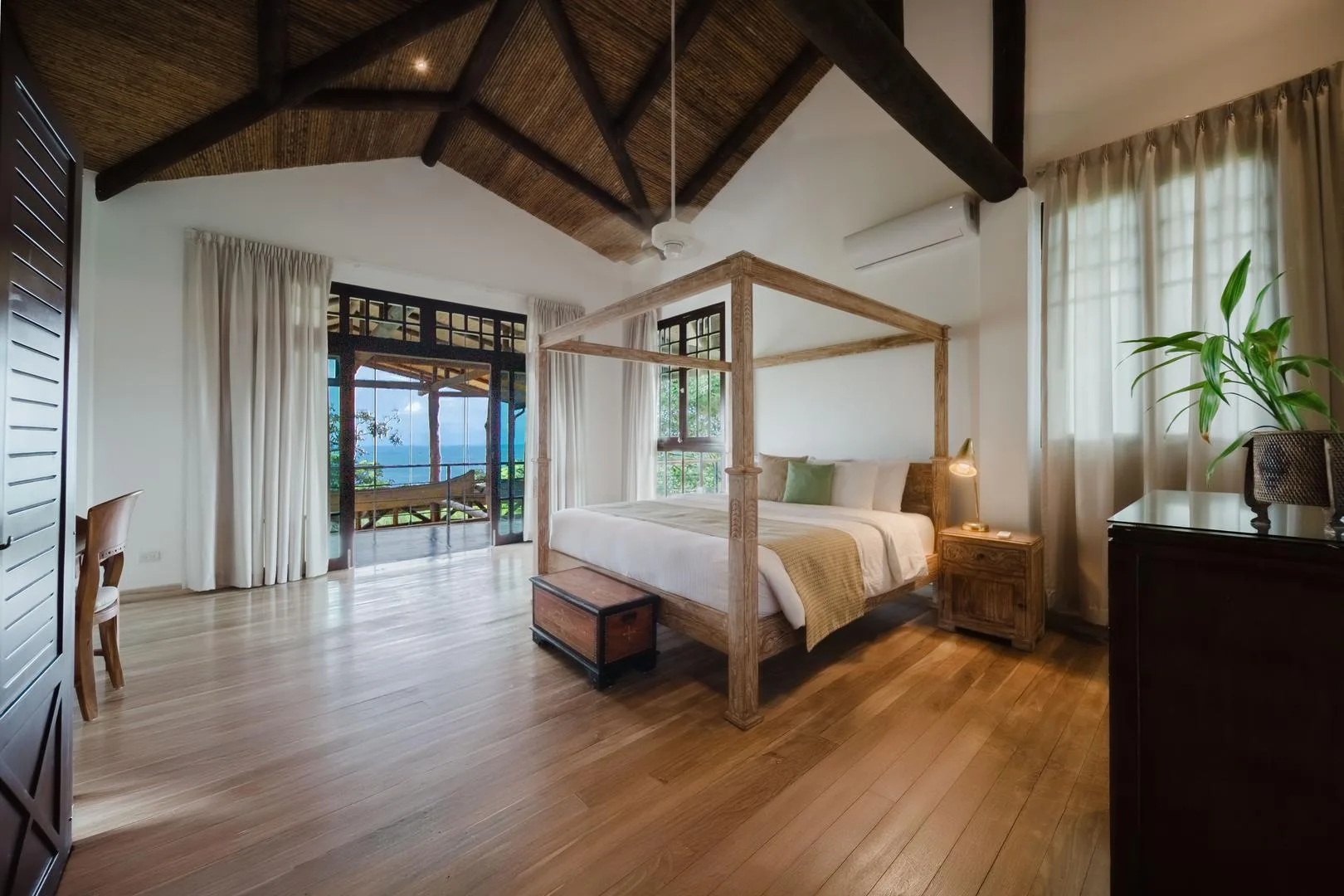 MA-09 — The Tree House