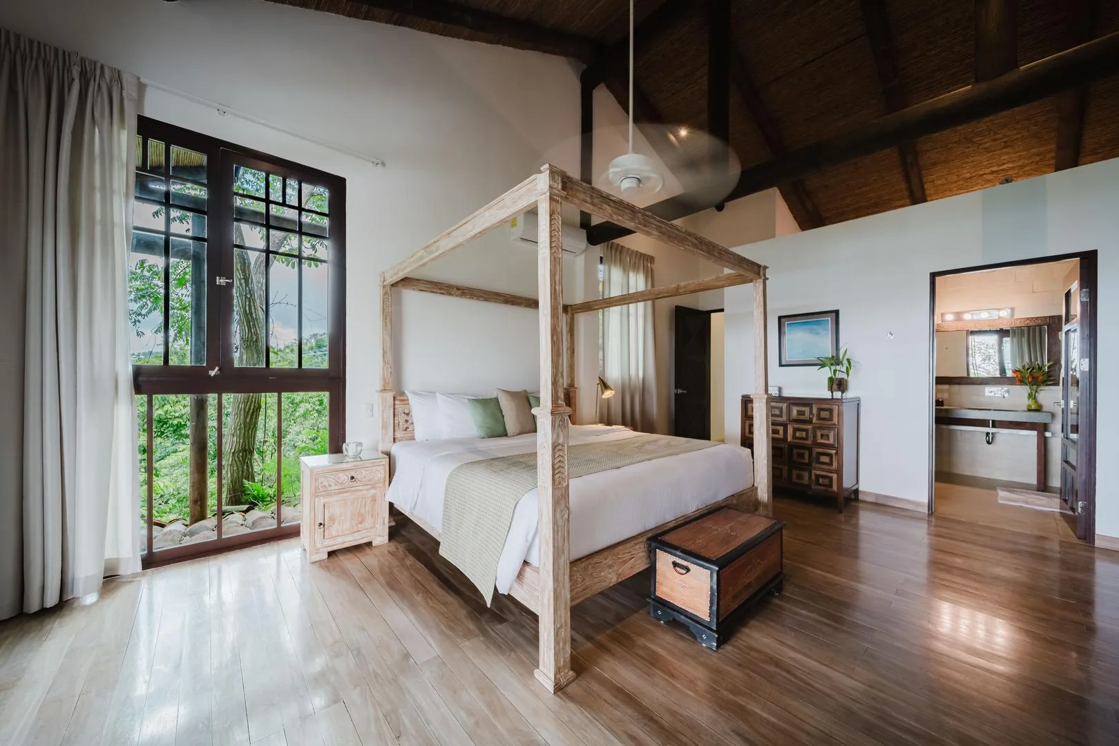 MA-09 — The Tree House