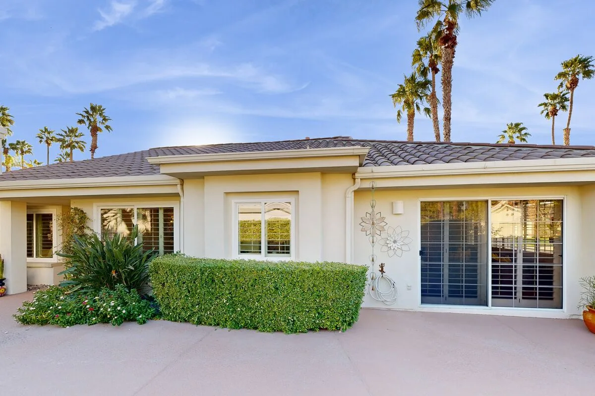 Desert Breeze Oasis