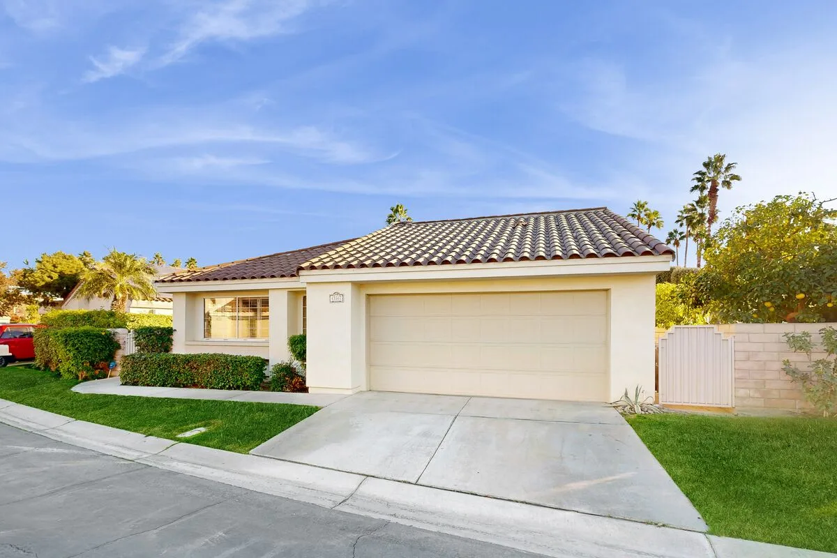 Desert Breeze Oasis