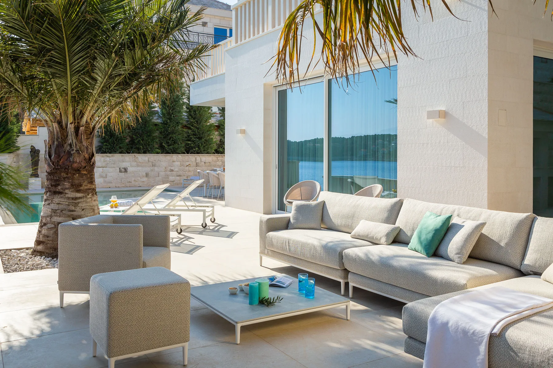 Villa More
