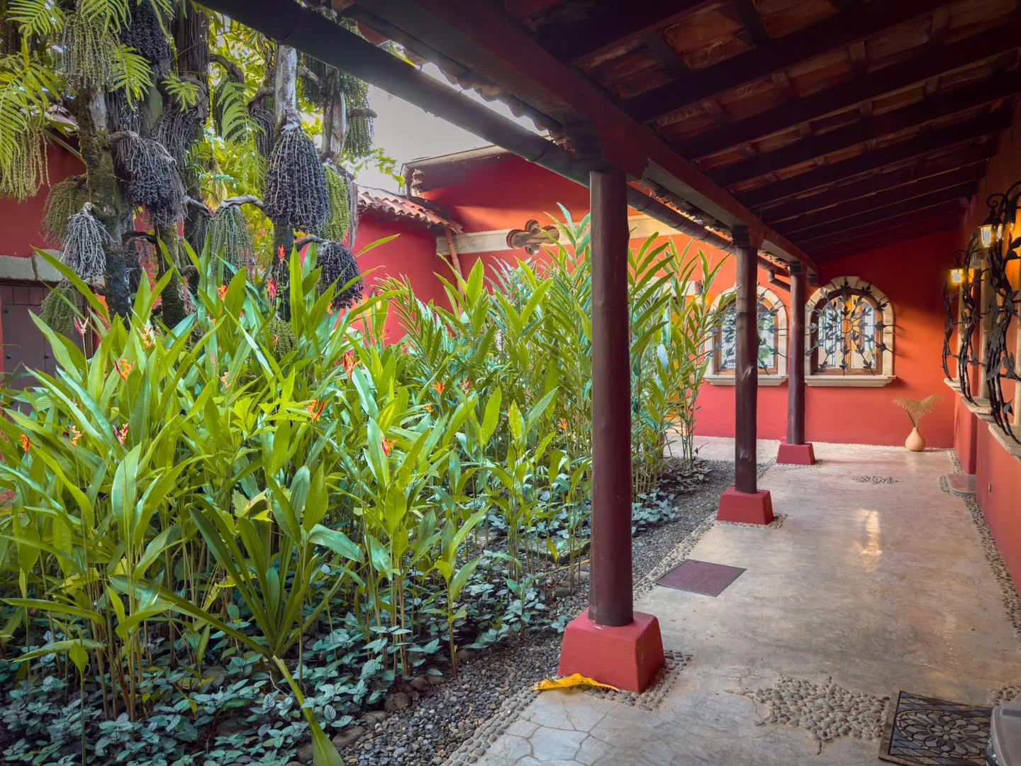 DO-01 — Oceanfront Villa in Dominical