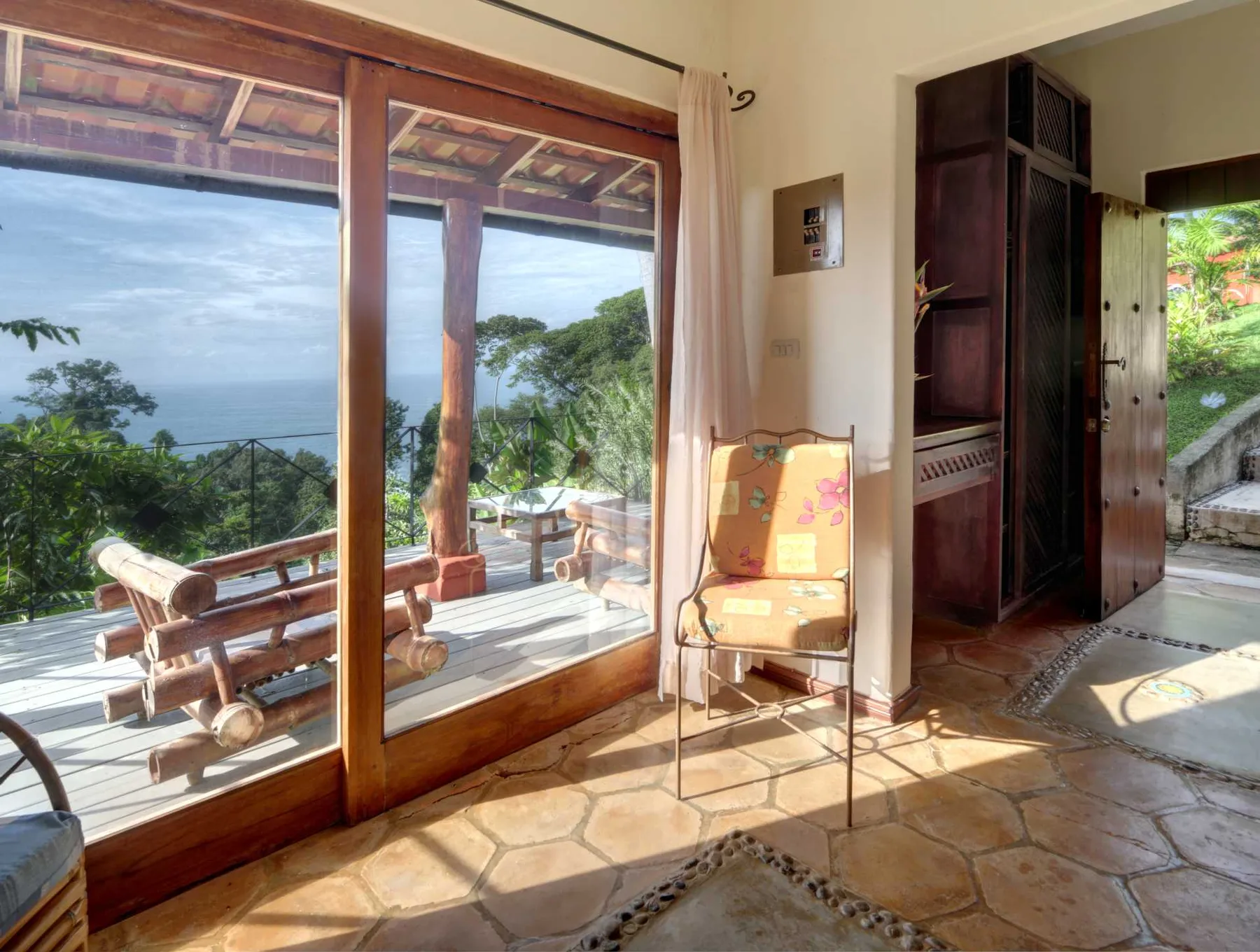 DO-01 — Oceanfront Villa in Dominical