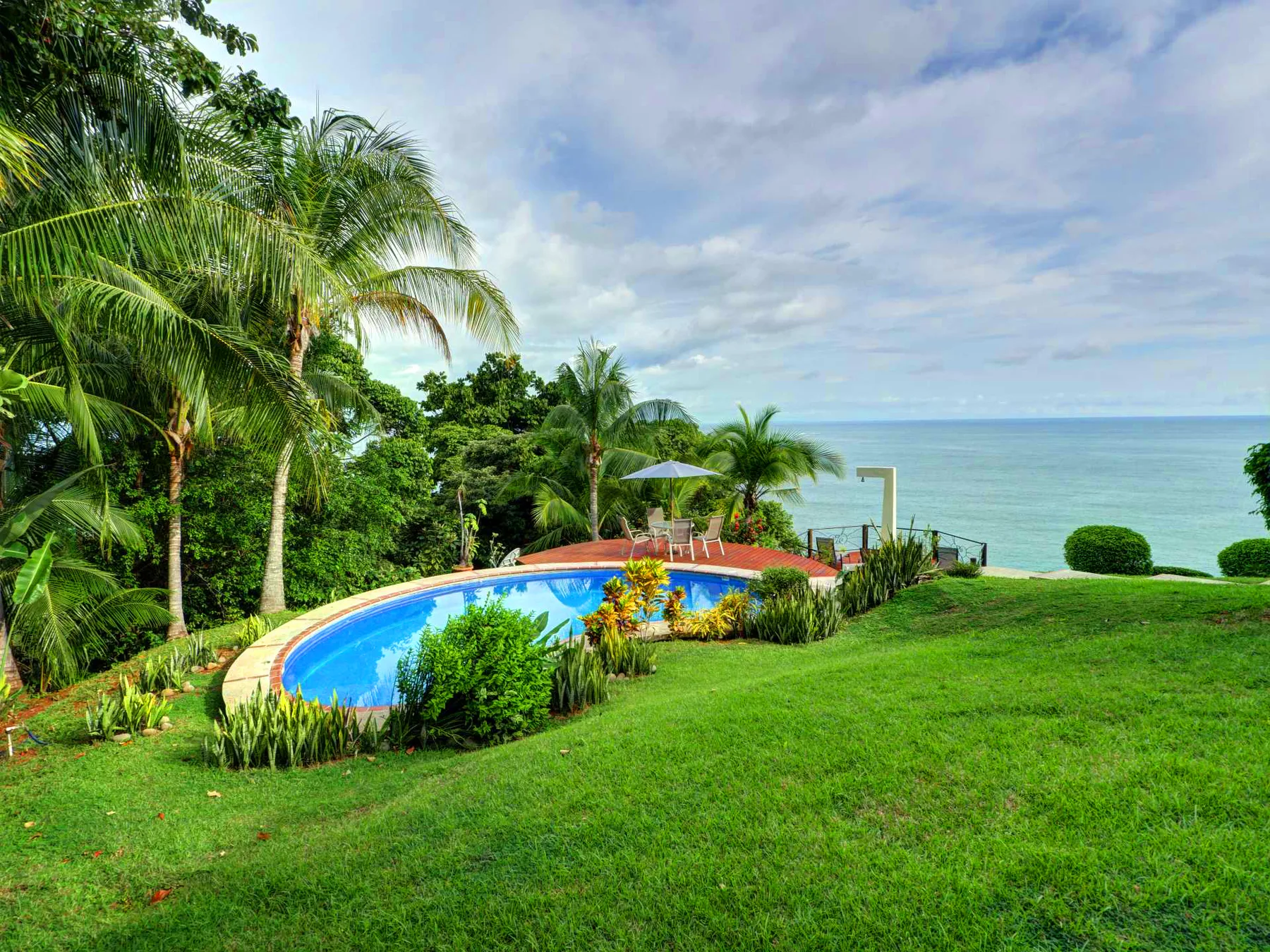 DO-01 — Oceanfront Villa in Dominical