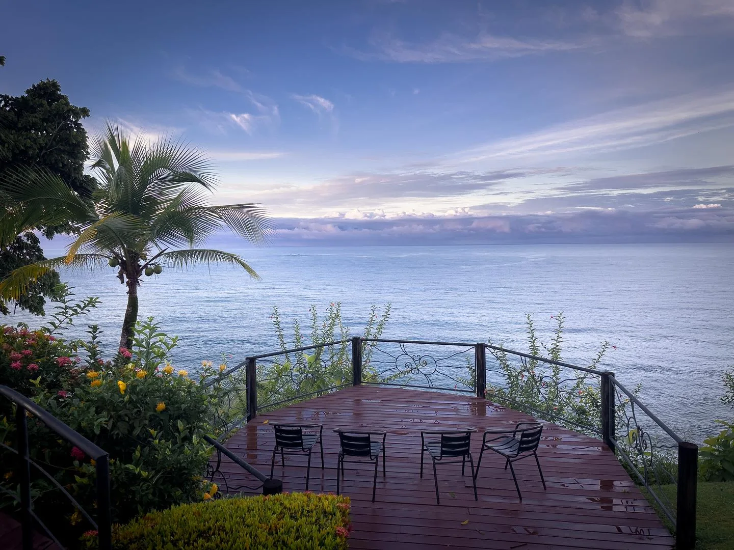 DO-01 — Oceanfront Villa in Dominical