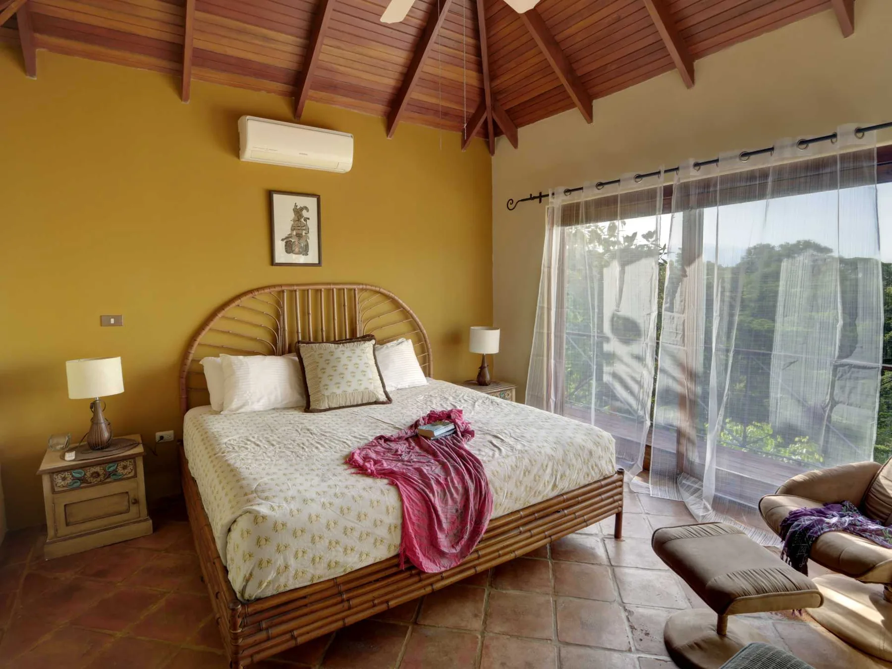 DO-01 — Oceanfront Villa in Dominical