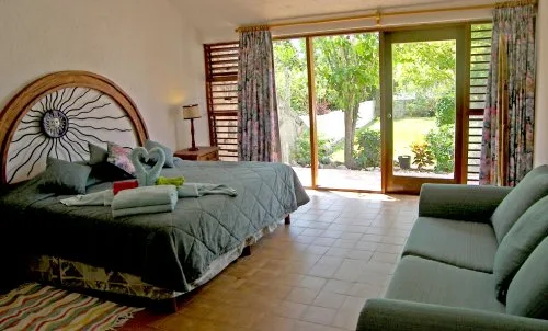 AK-08 — Yal Ku Lagoon Coastal Home