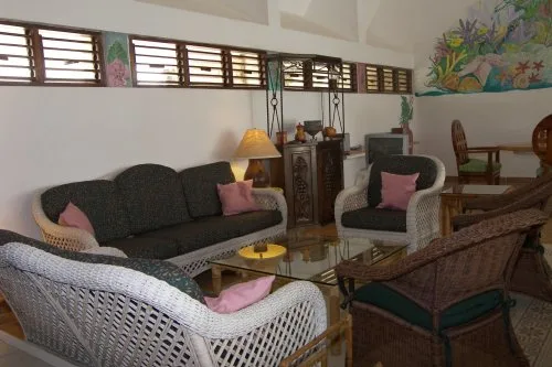 AK-08 — Yal Ku Lagoon Coastal Home