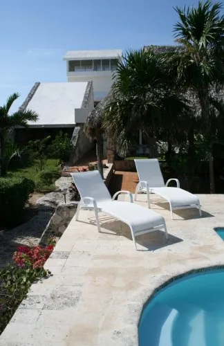 AK-08 — Yal Ku Lagoon Coastal Home
