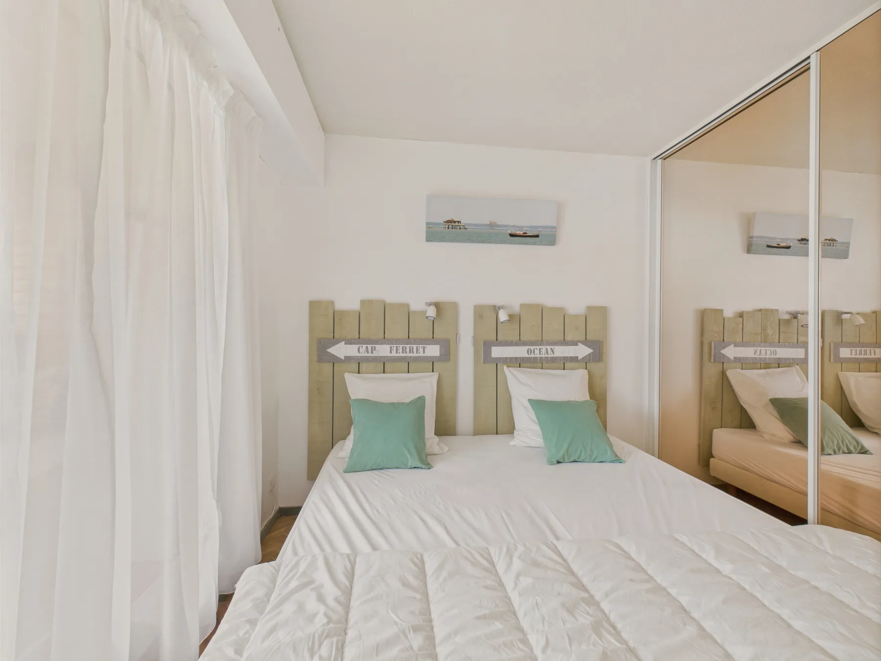Central Andernos apartment for four