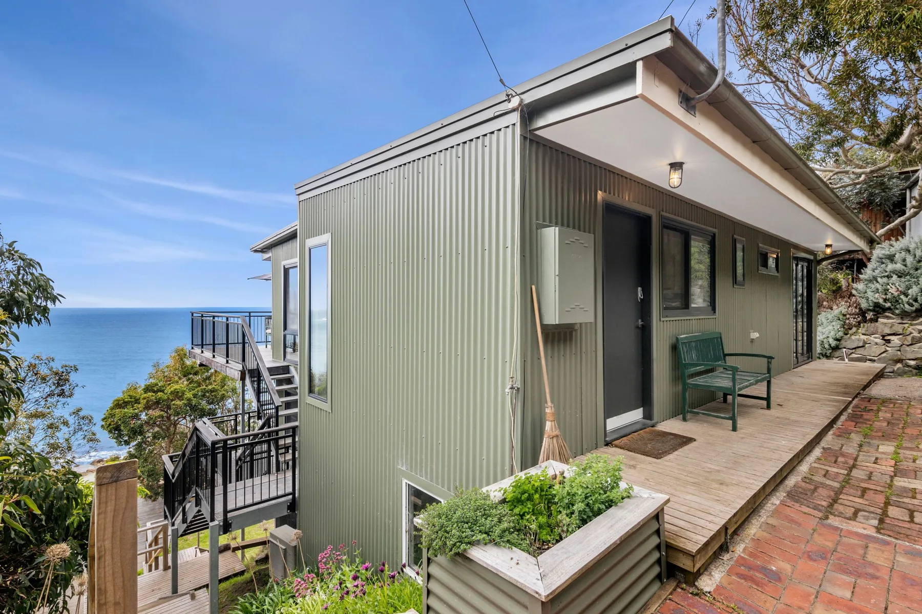 Omaroo – Oceanfront Escape in Wye River