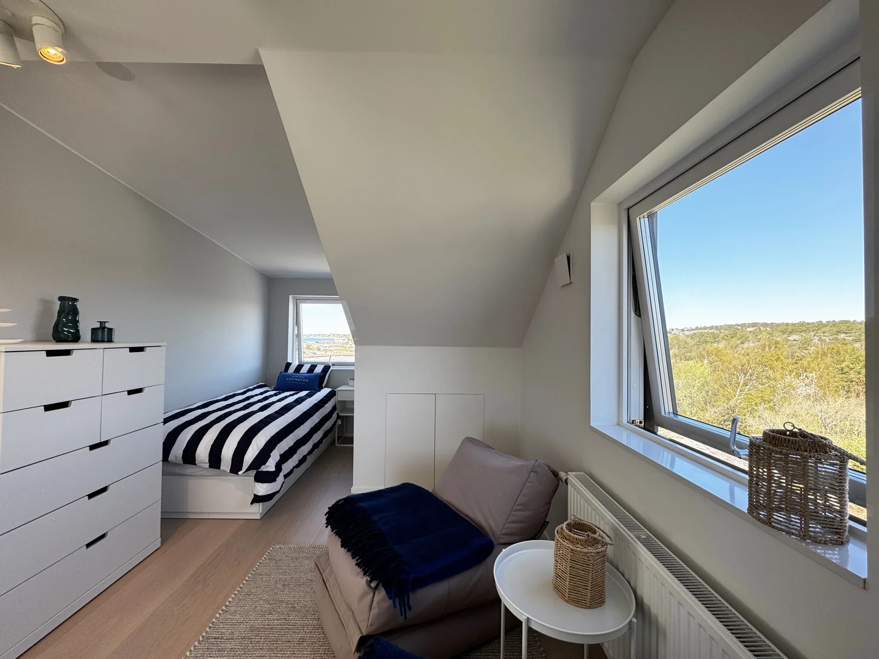 Welcome to a charming holiday home in Västra Frölunda | SE08083