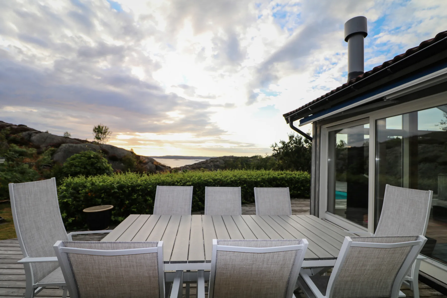 Architect-designed villa with pool, sauna and sea view in Mjörn | SE09124