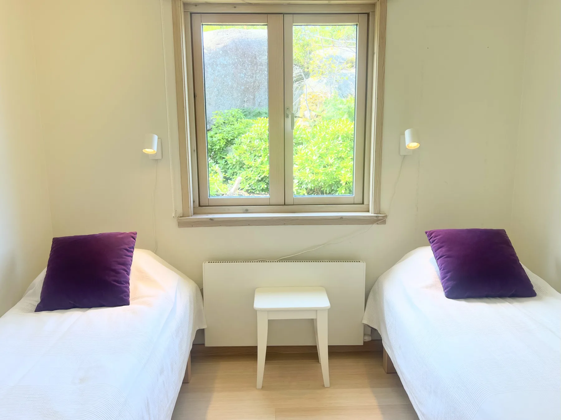 Architect-designed villa with pool, sauna and sea view in Mjörn | SE09124