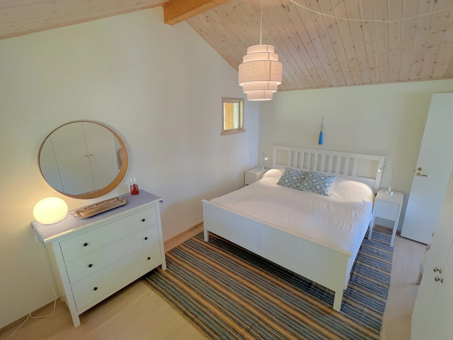 Architect-designed villa with pool, sauna and sea view in Mjörn | SE09124