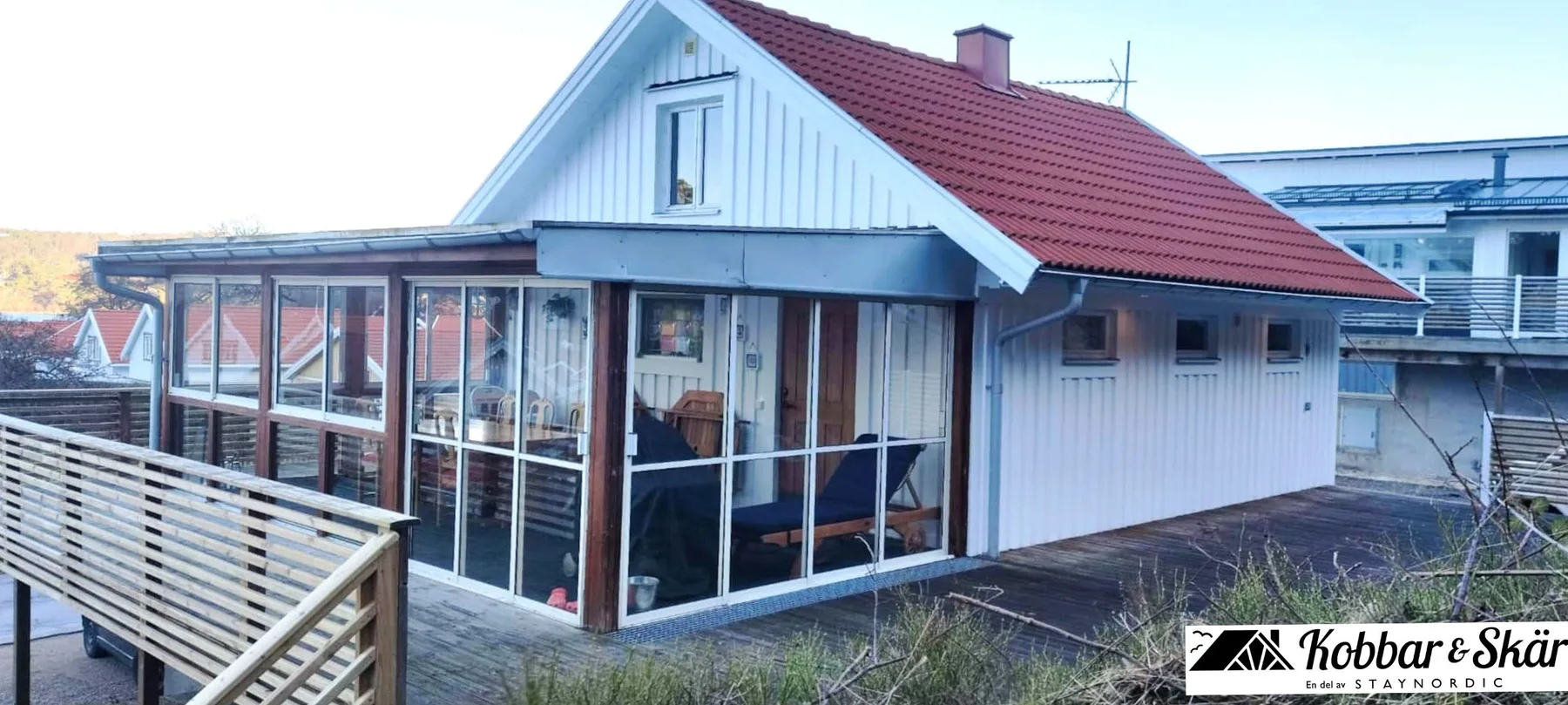 Stay central & close to the sea in Henån | SE09155