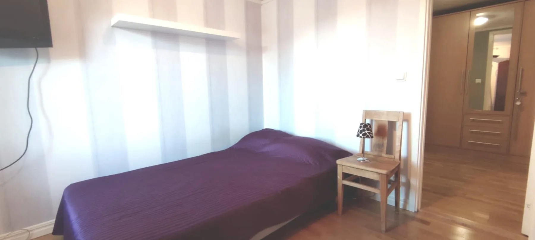 Stay central & close to the sea in Henån | SE09155