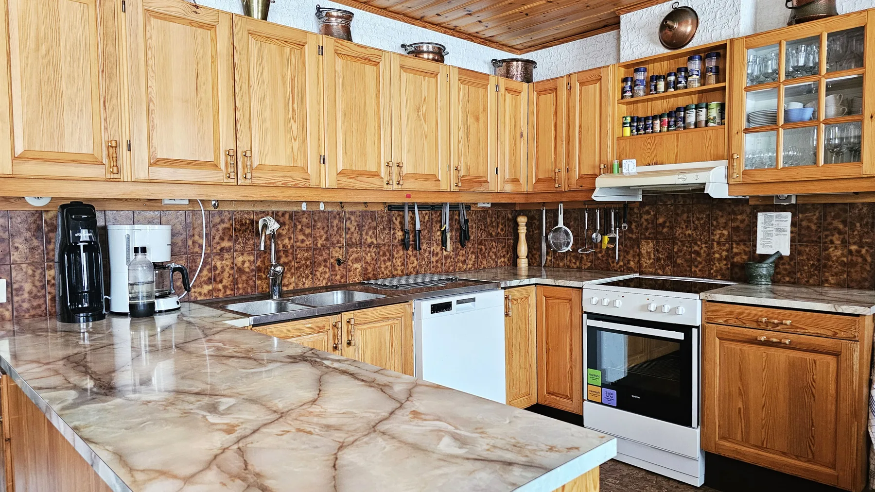 Spacious house with sauna on Orust | SE09182