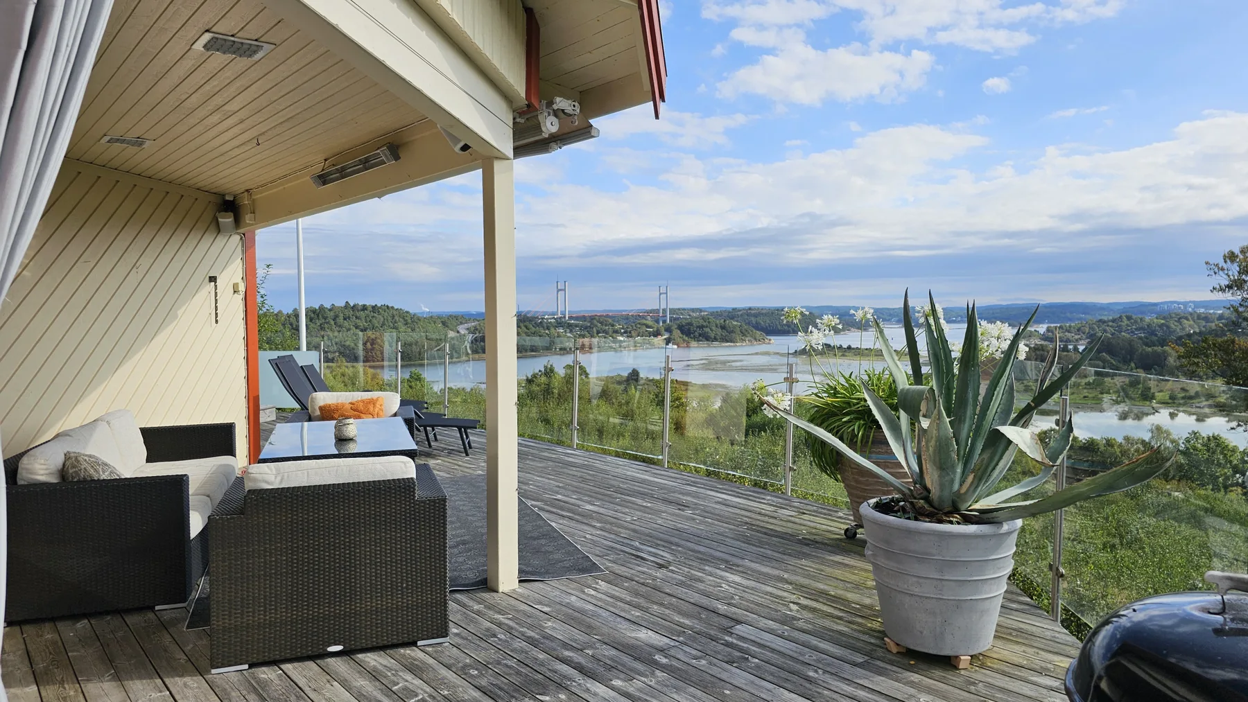 Wonderful villa with panoramic sea view | SE09144