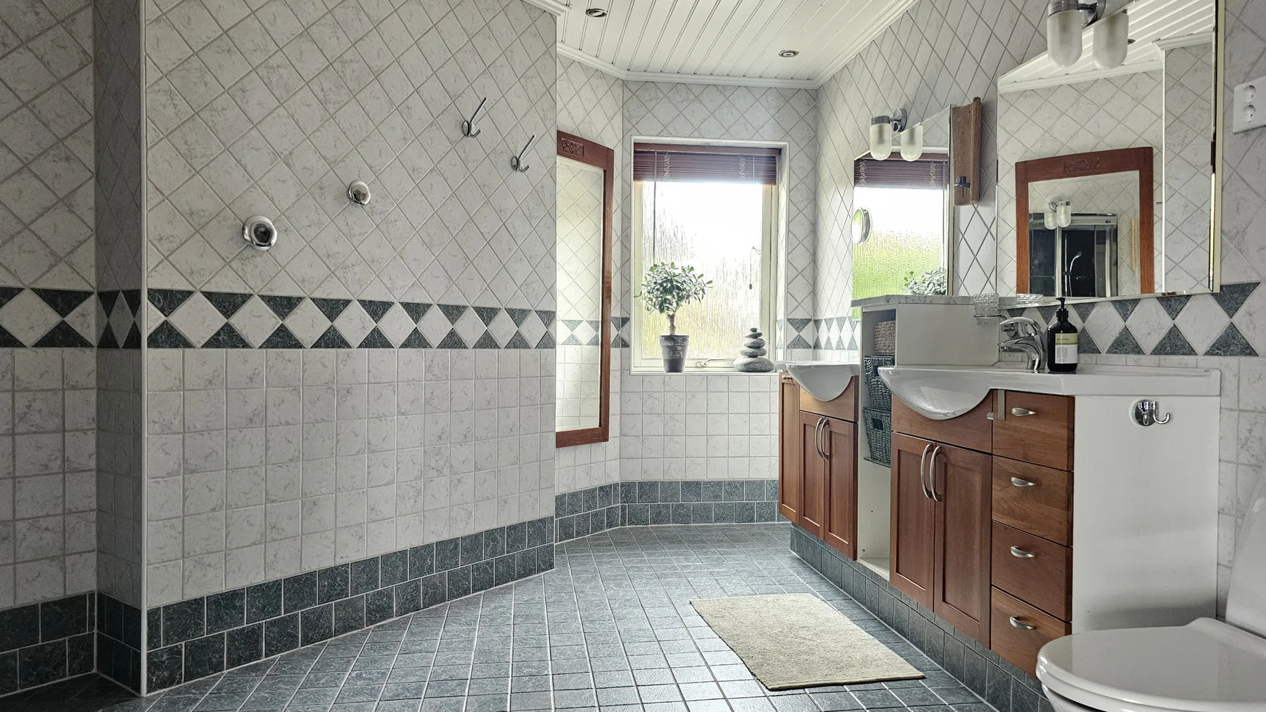 Wonderful villa with panoramic sea view | SE09144