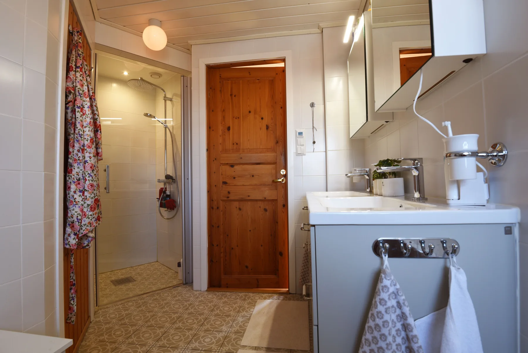 Nice and comfortable villa on the historic Näset in Gothenburg's archipelago | SE08031