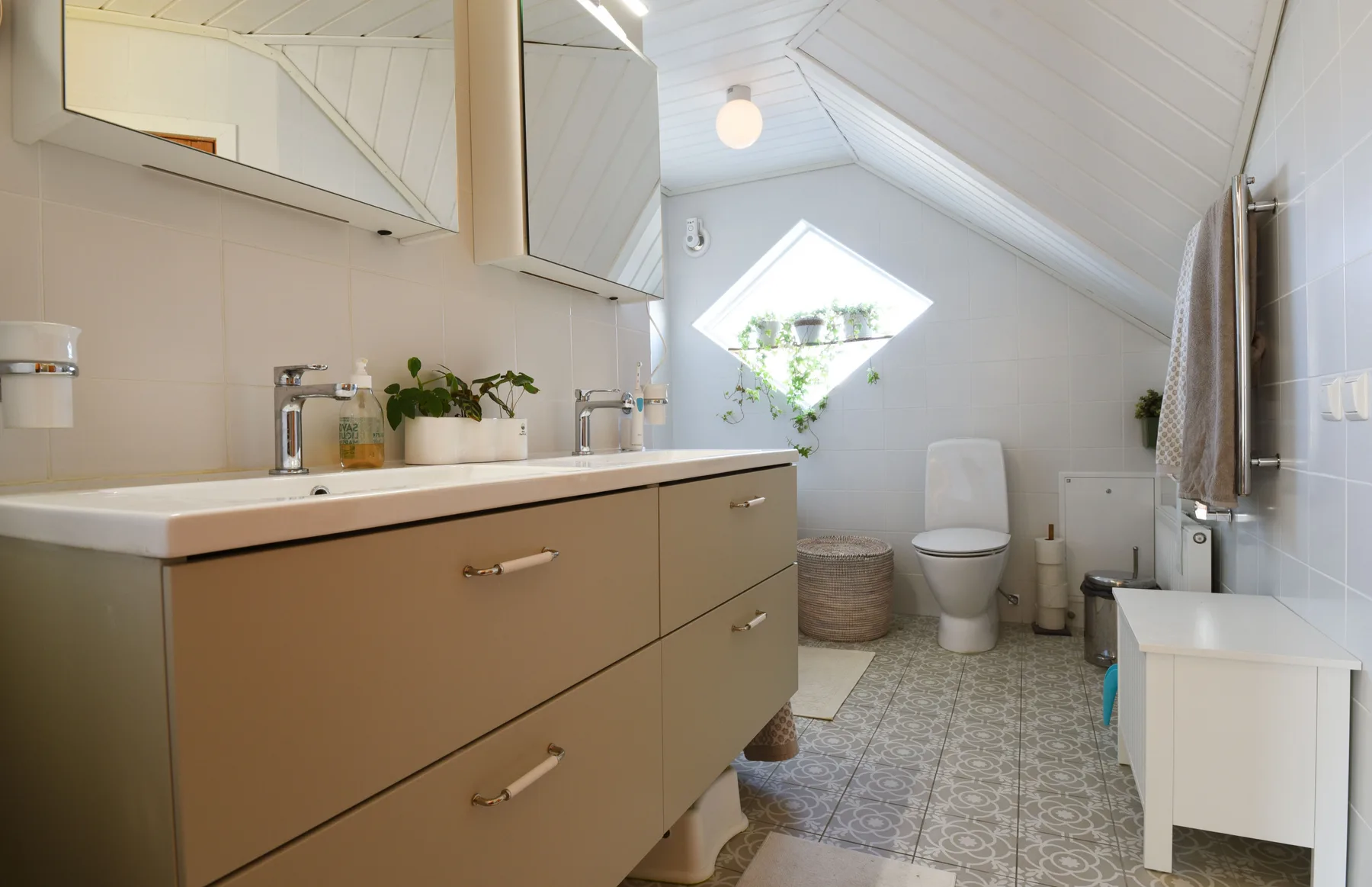 Nice and comfortable villa on the historic Näset in Gothenburg's archipelago | SE08031