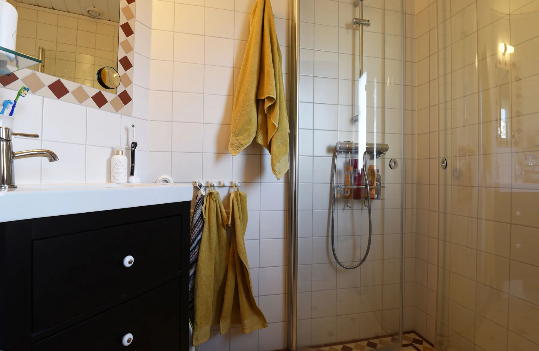 Nice and comfortable villa on the historic Näset in Gothenburg's archipelago | SE08031