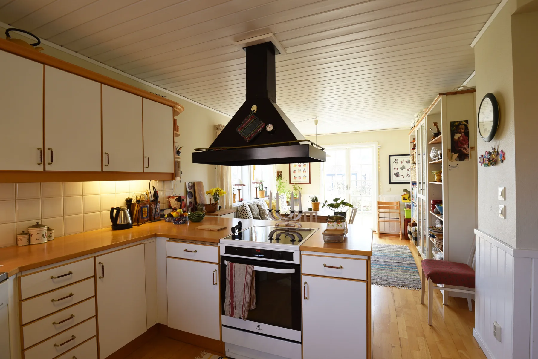 Nice and comfortable villa on the historic Näset in Gothenburg's archipelago | SE08031