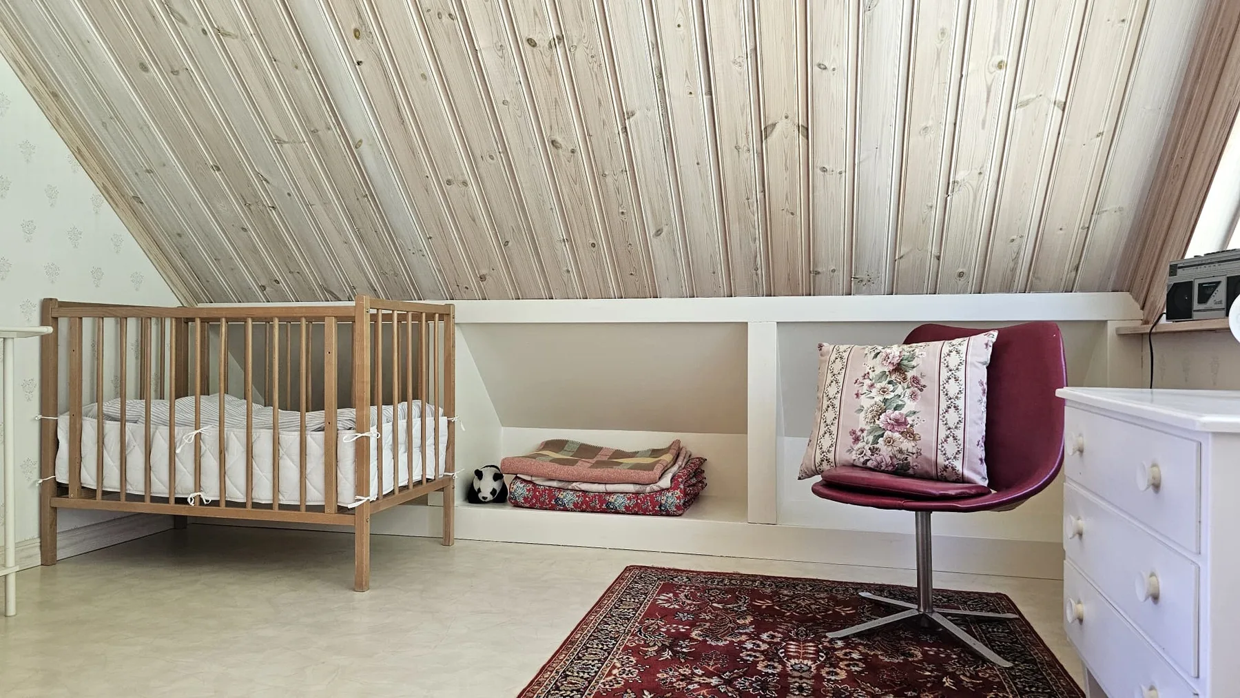 Peaceful Holiday Home near Forest and Sea | SE09158