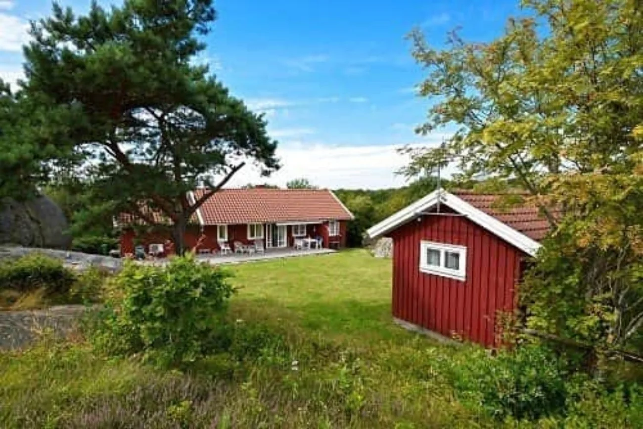Two charming cottages in Hälleviksstrand | SE09133
