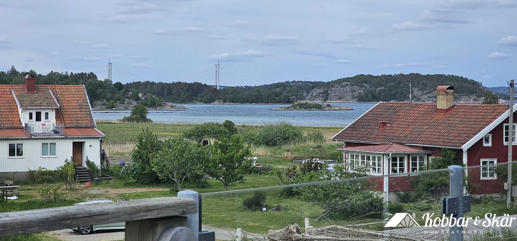 Apartment in Höviksnäs, 300 m from the sea with a view of the Tjörn Bridge | SE09112