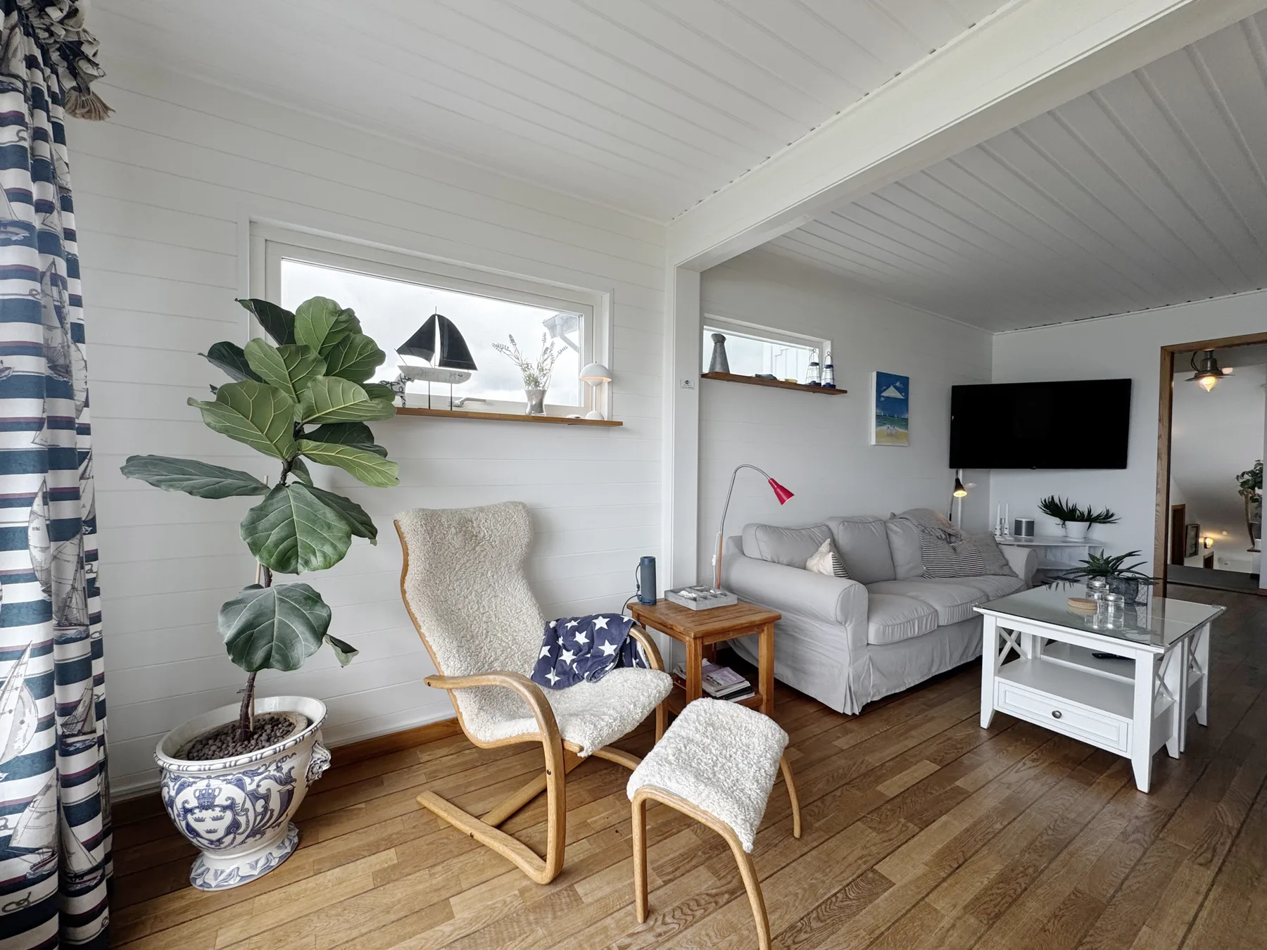 Exclusive Beachfront Villa in Åsa – Sauna, Jacuzzi & Panoramic Sea View | SE02102