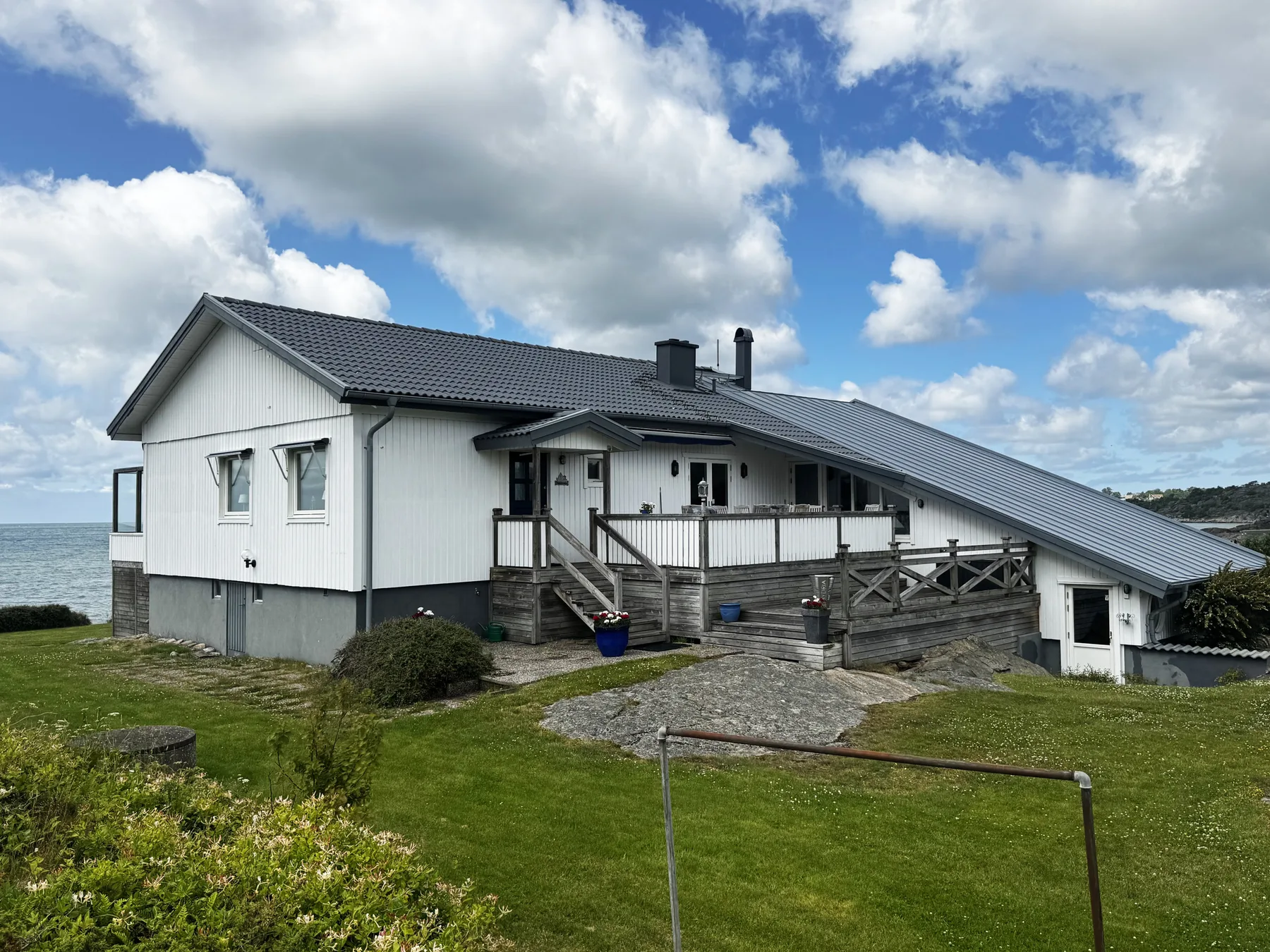 Exclusive Beachfront Villa in Åsa – Sauna, Jacuzzi & Panoramic Sea View | SE02102