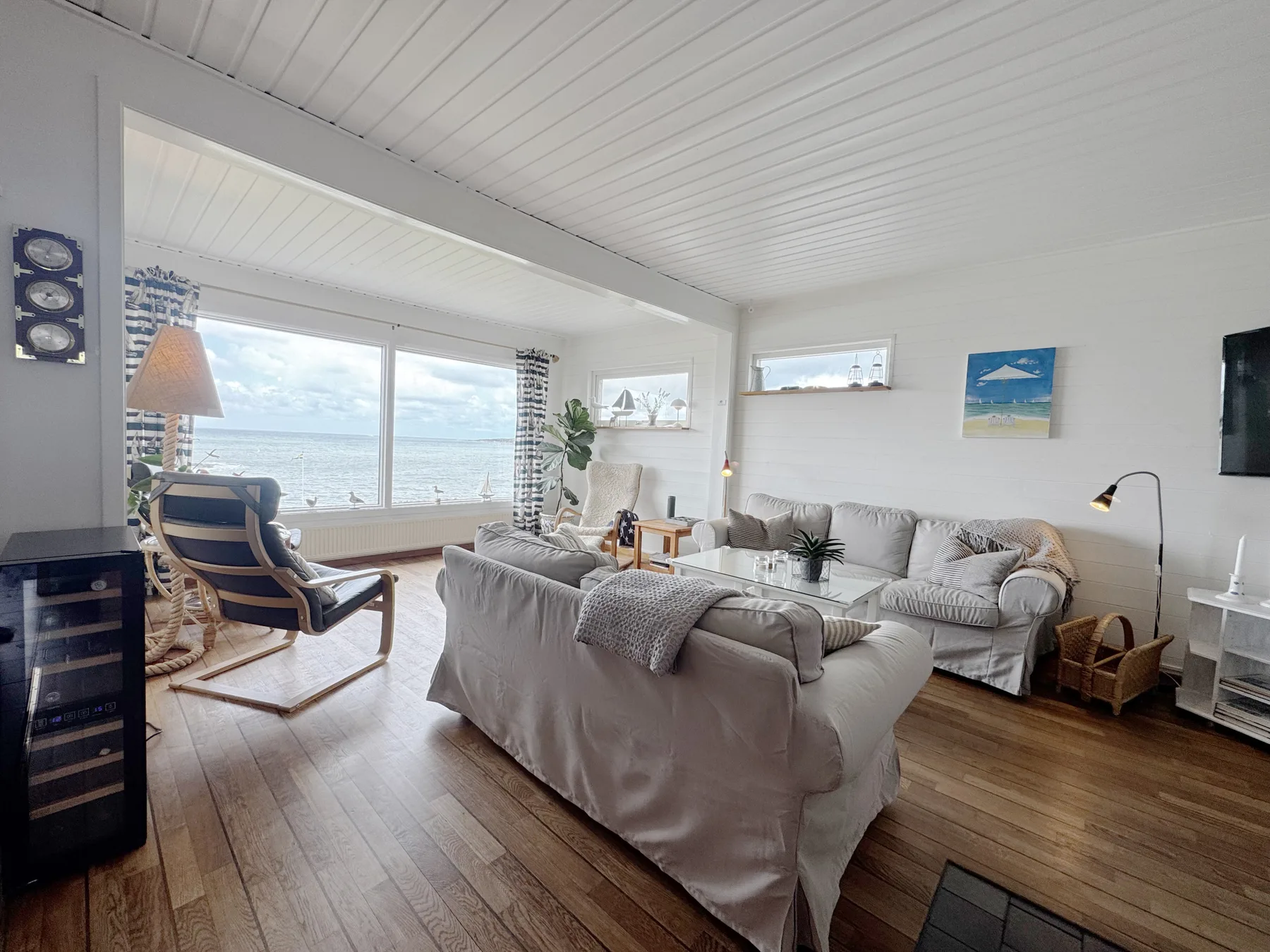 Exclusive Beachfront Villa in Åsa – Sauna, Jacuzzi & Panoramic Sea View | SE02102