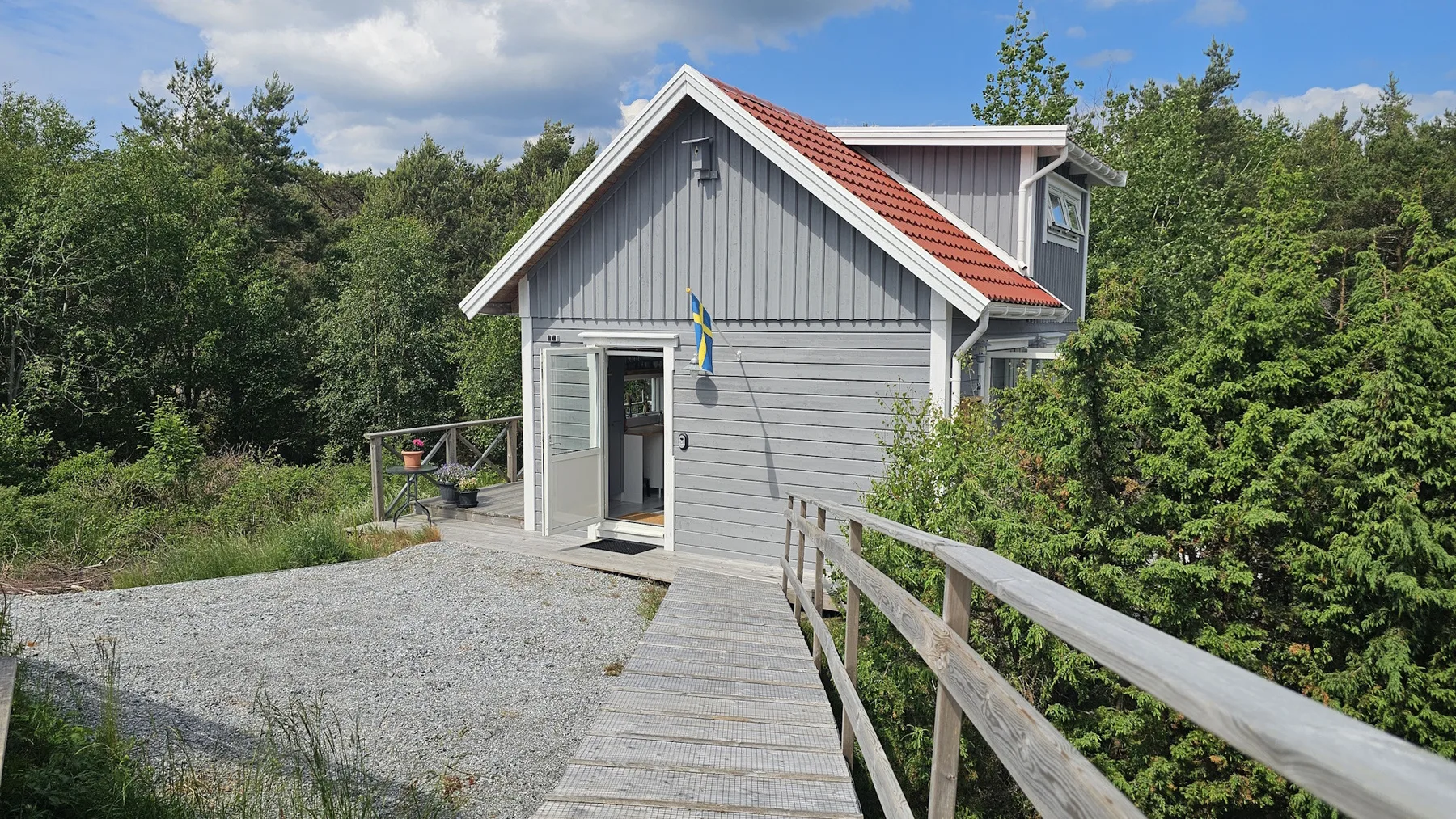 Cottage with sea view in Rönnäng | SE09148