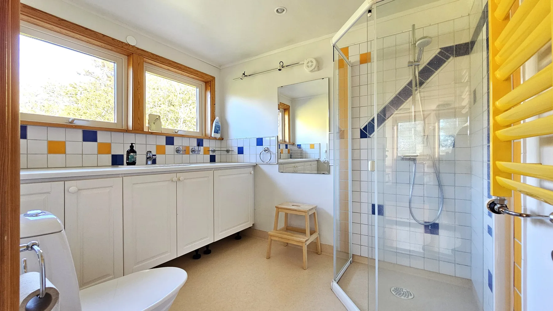 Family-friendly house close to sea & nature in Klövedal | SE09145