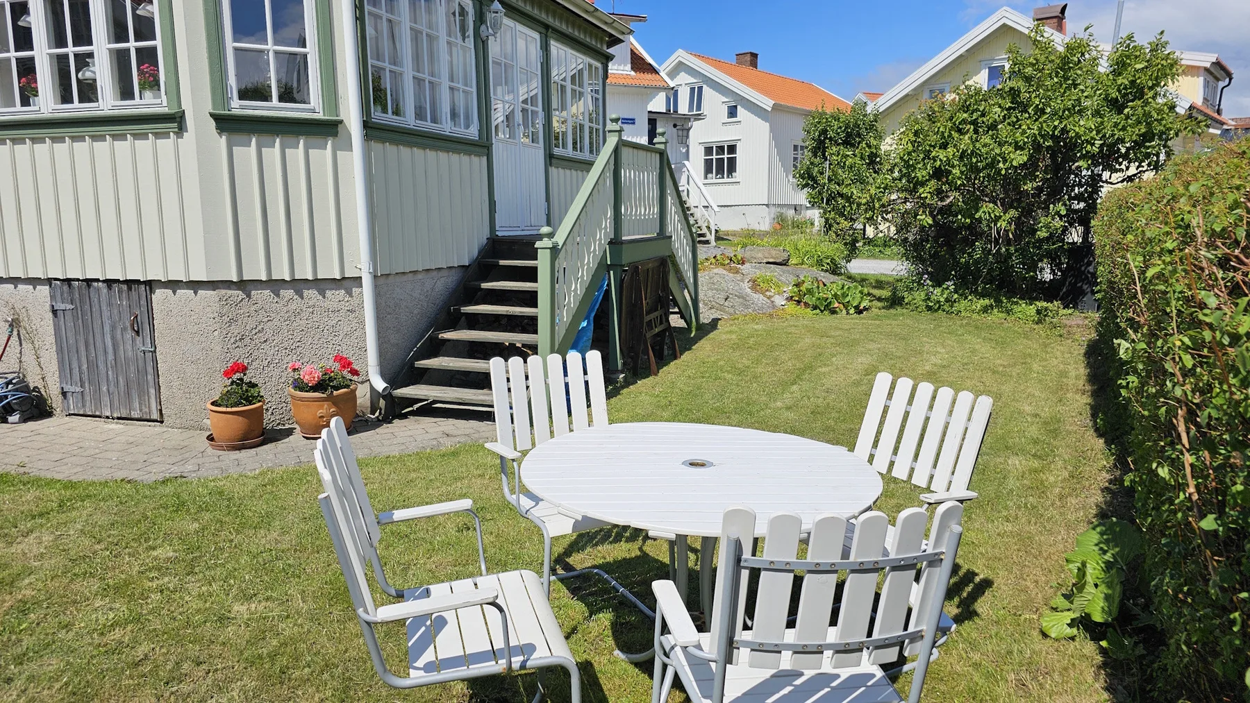 West Coast house 50m from the harbor in Edshultshall | SE09108